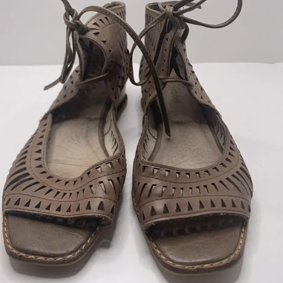 Jeffrey Campbell Low Wedge Rodillo Size 6 Black La - Picture 5 of 7